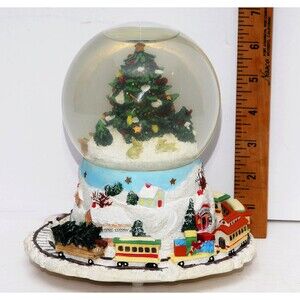 Pfaltzgraf Motion Snow Globe Musical Windup "Deck the Halls" 2000 With Box